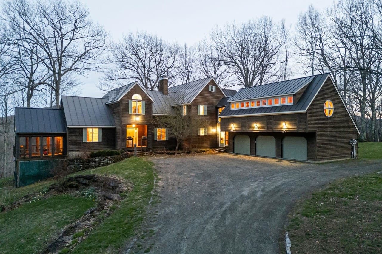 114 Oak Ridge Way