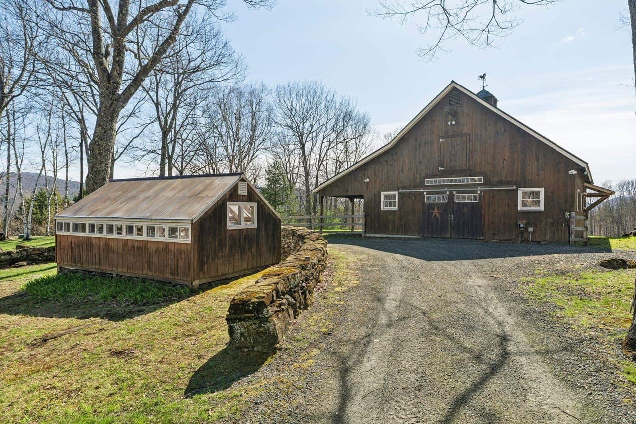 114 Oak Ridge Way photo 2