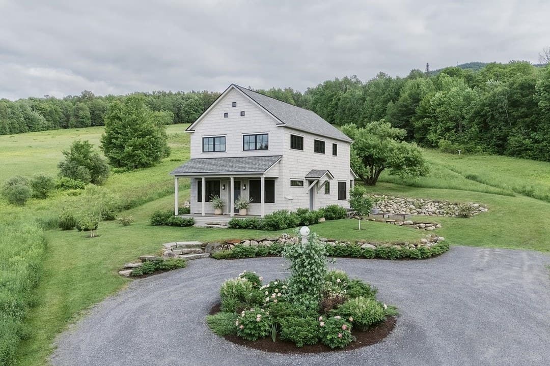 2035 Mountain Road photo 2
